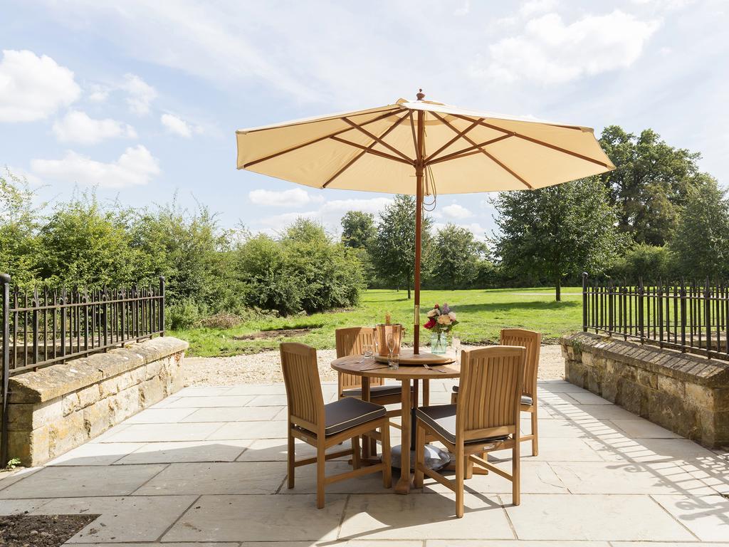 Castle Gatehouse Villa Winchcombe Exterior foto